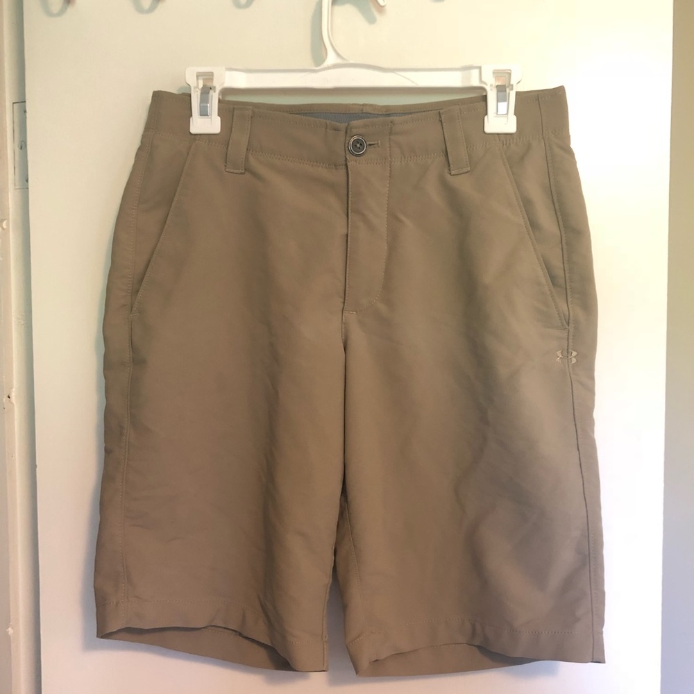Under Armor golf shorts